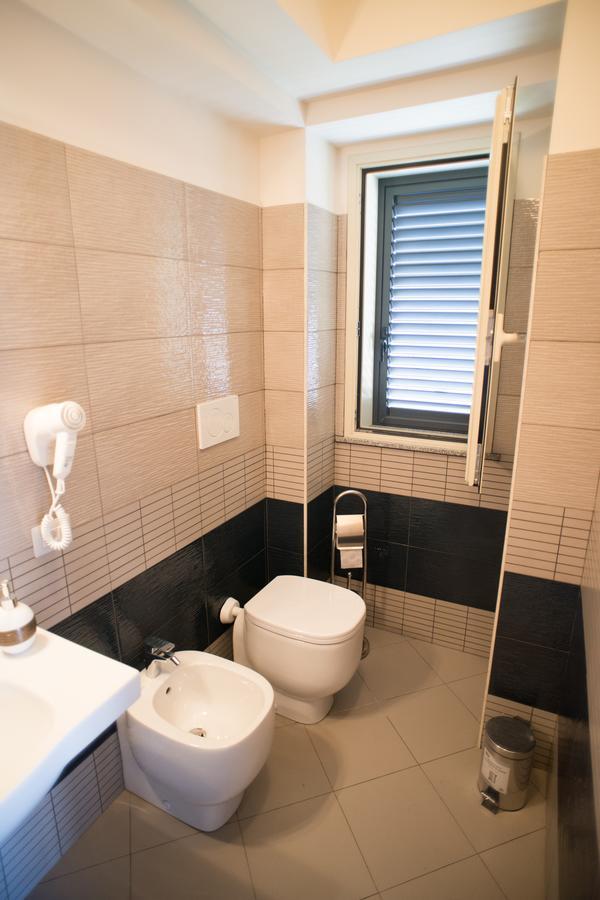 Riva Del Sol Bed & Breakfast Santa Teresa Di Riva Dış mekan fotoğraf