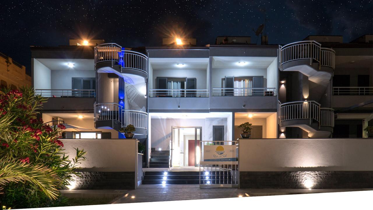 Riva Del Sol Bed & Breakfast Santa Teresa Di Riva Dış mekan fotoğraf